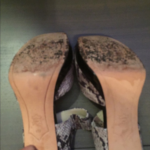 Gorgeous Leather Python Print Platform Sandals - Picture 3 of 3